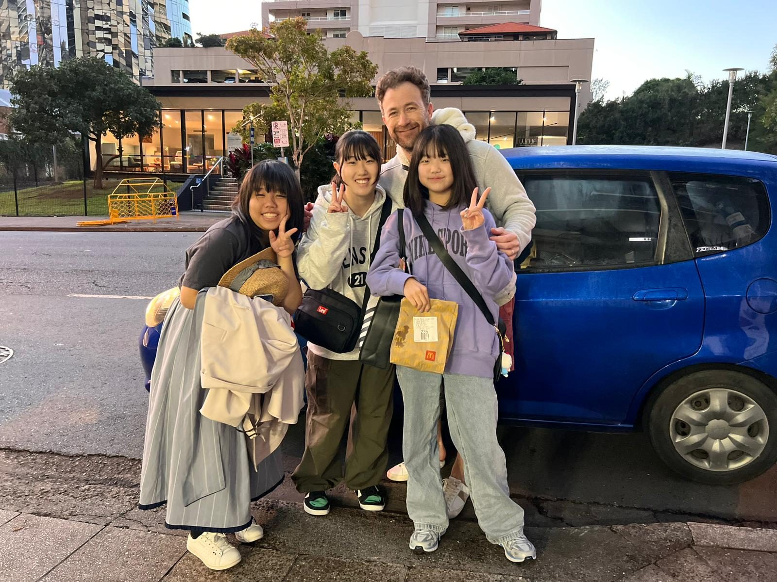 ホストファミリーと学生たち